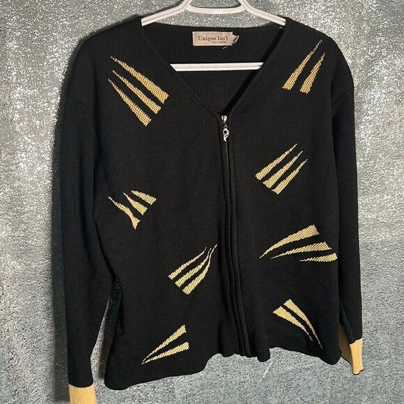 Gorgeous sweater - Picture 1 of 4